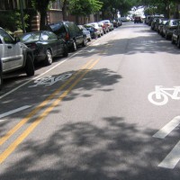 Contra-Flow Bike Lane at West Ardmore Avenue, Chicago, IL