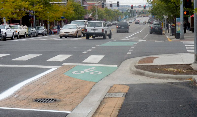 Cycle Track Intersection Approach - Missoula, MT