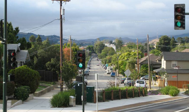 Full Closure - San Luis Obispo, CAThis full closure restricts motor vehicle traffic.